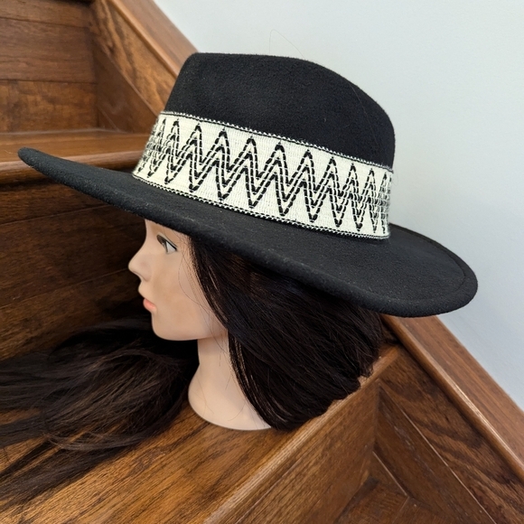 Black fedora hat with southwestern embroidered trim banding - Picture 6 of 7